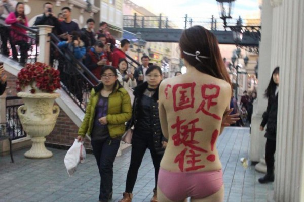 一桌一椅一世界，武汉二手茶具组合展新颜